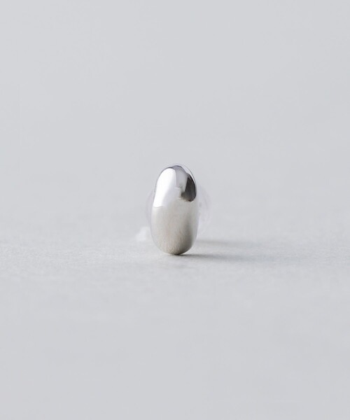 ete(エテ)の「ピース ピアス(ピアス(片耳用)・レディース・A/B・FREE)」の2枚目の写真