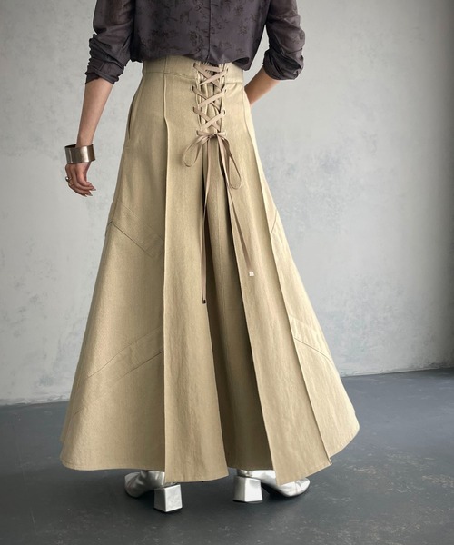 &g'aime(アンジェム)の「【&g'aime×Yukkoコラボアイテム】レースアップデニムスカート(スカート・レディース・キナリ/ブラック・FREE)」の16枚目の写真