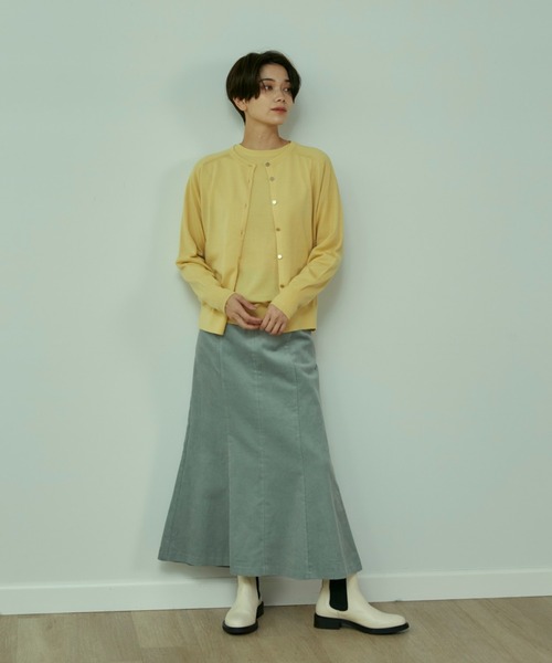 INED（イネド）の「CASHWOOLクルーネックニット  タイト過ぎないサイズ感（ニット/セーター・レディース・ベージュ/ネイビー/レッド/オフホワイト/イエロー・9号/7号）」の9枚目の写真