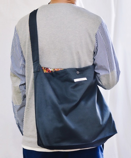 rehacer（レアセル）の「rehacer : Flower Grocery Bag Made in Japan / フラワー グロサリー バッグ メイドインジャパン（ショルダーバッグ・メンズ・ホワイト/ブラック/ネイビー/チャコールグレー・FREE）」の21枚目の写真