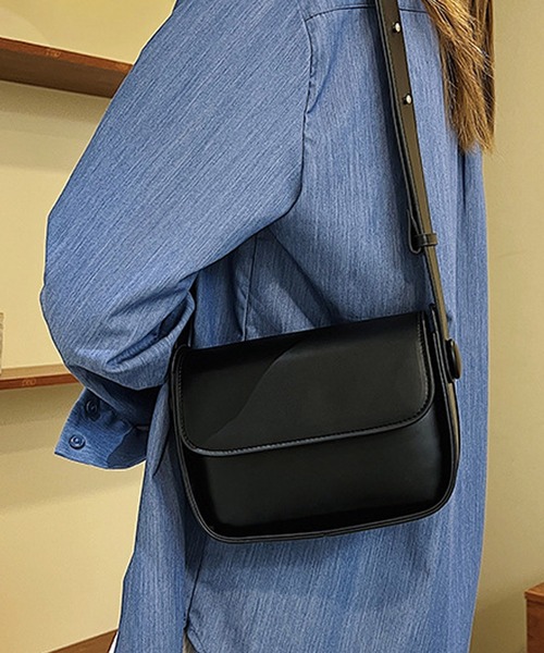 Amulet（アミュレット）の「ワンショルダーミニバッグ（ショルダーバッグ・レディース・ホワイト/ブラック/ブルー/グリーン/キャメル・FREE）」の3枚目の写真