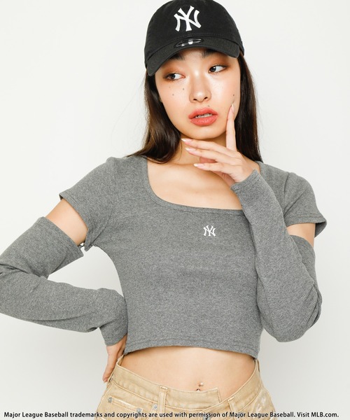 BACK TO THE FIELD(バック トゥー ザ フィールド)の「【MLB】ポイントロゴアームウォーマーリブトップス(Tシャツ/カットソー・レディース・ホワイト/ブラック/グレー・FREE)」の16枚目の写真