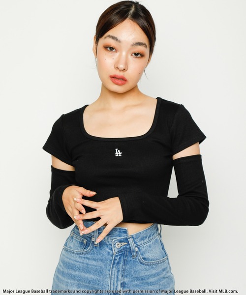 BACK TO THE FIELD(バック トゥー ザ フィールド)の「【MLB】ポイントロゴアームウォーマーリブトップス(Tシャツ/カットソー・レディース・ホワイト/ブラック/グレー・FREE)」の7枚目の写真