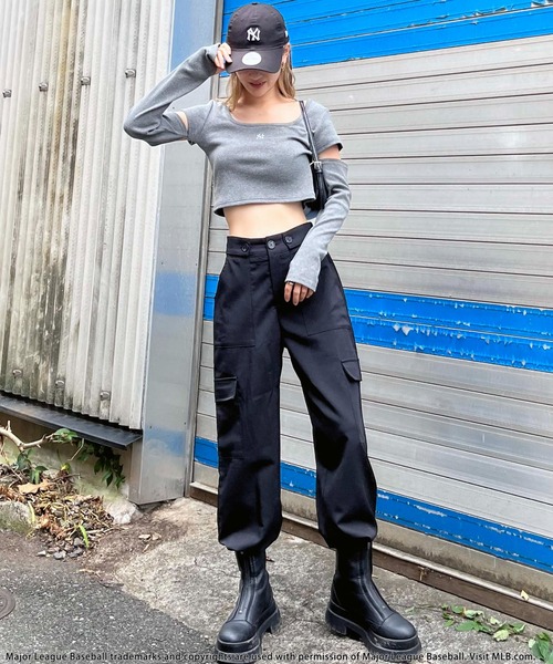 BACK TO THE FIELD(バック トゥー ザ フィールド)の「【MLB】ポイントロゴアームウォーマーリブトップス(Tシャツ/カットソー・レディース・ホワイト/ブラック/グレー・FREE)」の18枚目の写真