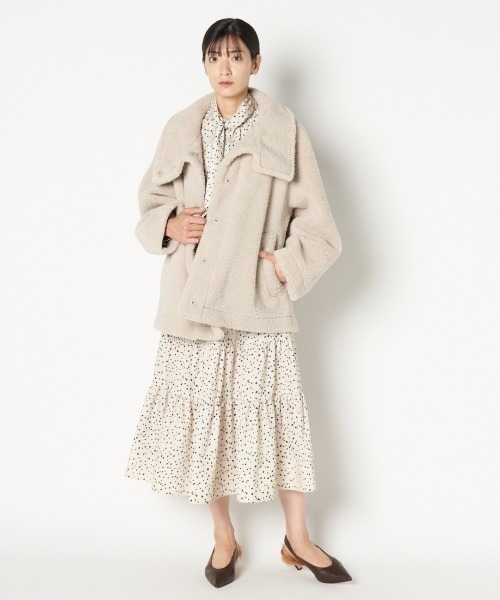 HELIOPOLE(エリオポール)の「STAND UP COLLAR BOA SHORT BZ(ブルゾン・レディース・ベージュ/アイボリー・38/36)」の7枚目の写真
