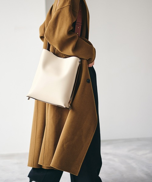 E'POR(エポール)の「【WEB限定】【E'POR】Y BAG Shoulder M(サイドジップショルダーバッグ)(ショルダーバッグ・レディース・ブラック系その他/ホワイト系その他4/ダークブラウン/ブラウン系その他3・FREE)」の11枚目の写真