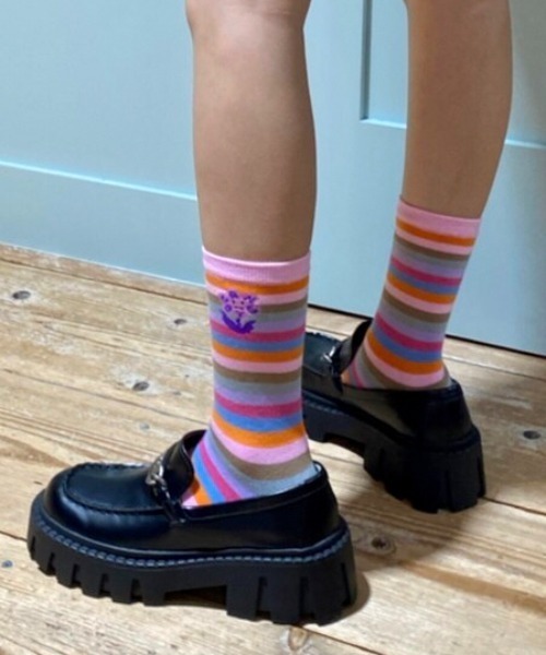 キャンディストリッパーズ、ピンク プラットフォームシューズ キャンディ ストリッパー“リボンだらけの”ぷっくり厚底スニーカー