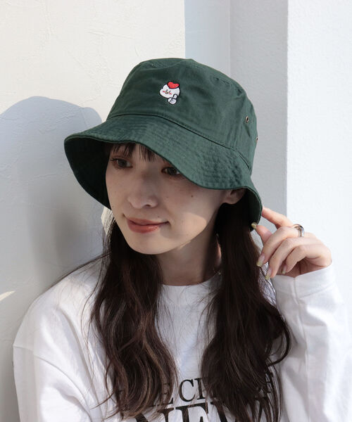 FREDY&GLOSTER（フレディアンドグロスター）の「【ネネチキン×FG】コラボバケハ（ハット・レディース・ベージュ/ダークグリーン/チャコールグレー/パープル/ネイビー/オレンジ/ボルドー・FREE）」の8枚目の写真