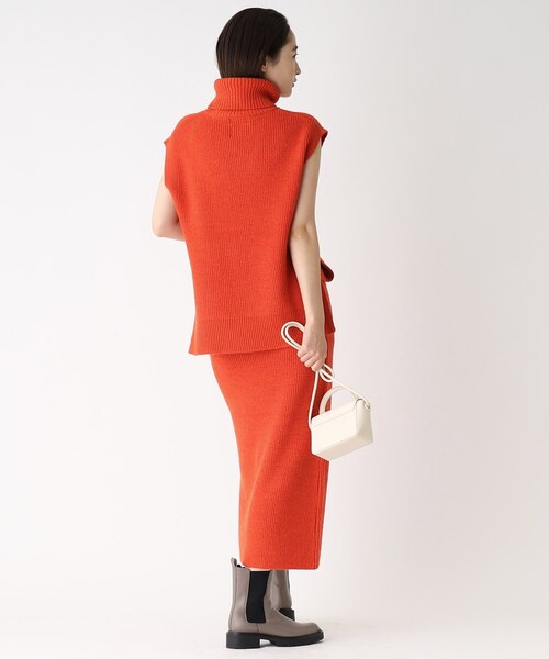 OPAQUE.CLIP（オペークドットクリップ）の「◆【COFIL／コフィル】ミドルゲージ ナローニットスカート（スカート・レディース・ベージュ/パープル系4/ブルー/オレンジ/レモンイエロー/黄緑系8/オフホワイト/ブラック系7・36/40/38）」の20枚目の写真