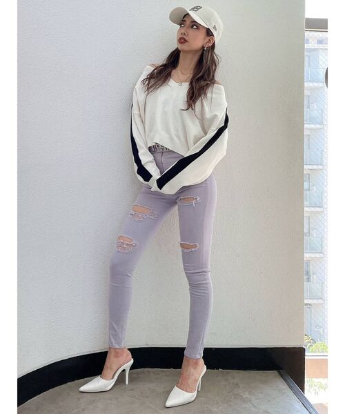 GYDA（ジェイダ）の「スリーブライン Vネックショートニットトップス（ニット/セーター・レディース・ブラック/グレー/オフホワイト/ピンク・FREE）」の6枚目の写真