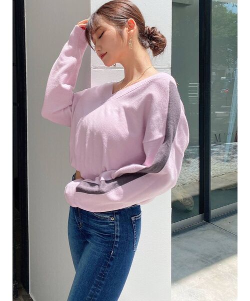 GYDA（ジェイダ）の「スリーブライン Vネックショートニットトップス（ニット/セーター・レディース・ブラック/グレー/オフホワイト/ピンク・FREE）」の10枚目の写真