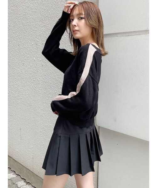 GYDA（ジェイダ）の「スリーブライン Vネックショートニットトップス（ニット/セーター・レディース・ブラック/グレー/オフホワイト/ピンク・FREE）」の18枚目の写真