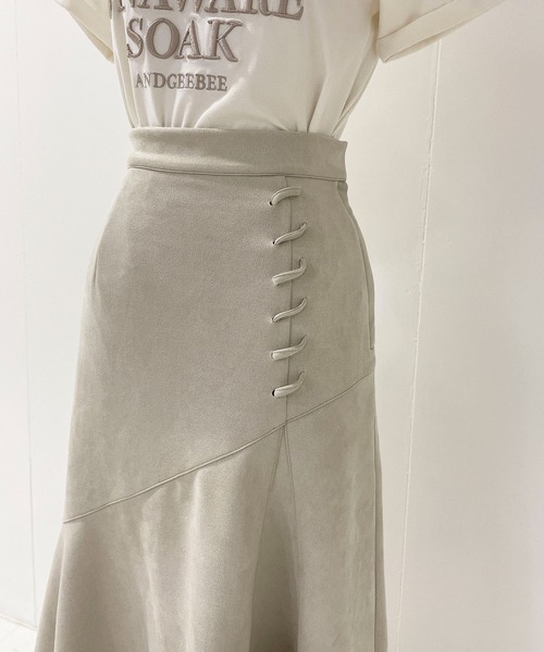ANDGEEBEE（アンジービー）の「フェイクスウェードスカート（スカート・レディース・ブラック/アイボリー・MEDIUM）」の12枚目の写真
