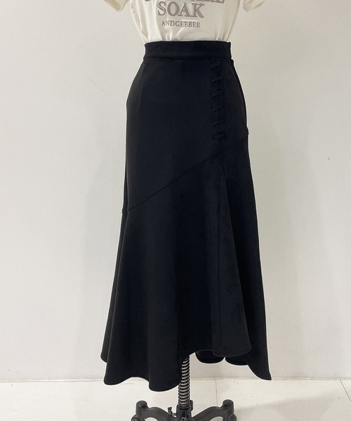ANDGEEBEE（アンジービー）の「フェイクスウェードスカート（スカート・レディース・ブラック/アイボリー・MEDIUM）」の9枚目の写真
