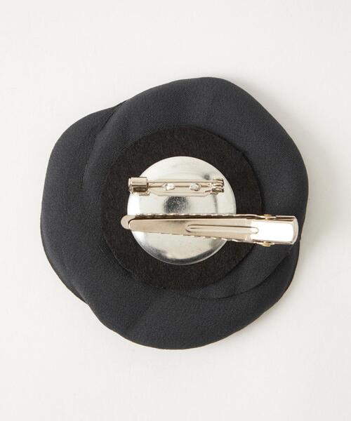 green label relaxing（グリーンレーベルリラクシング）の「フラットフラワー コサージュ（ブローチ/コサージュ・レディース・ライトグレー/ブラック/ナチュラル/オフホワイト/ダークグレー・FREE）」の7枚目の写真