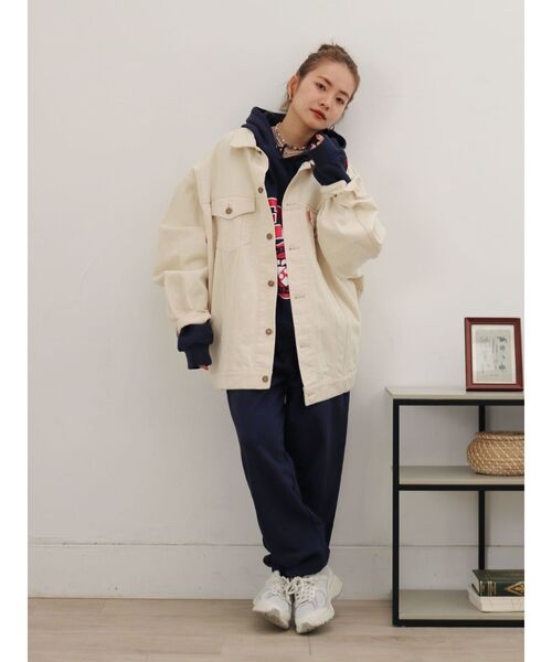 Russell Athletic（ラッセルアスレティック）の「RUSSELL別注 カレッジスウェットパンツ（スウェットパンツ・レディース・ライトグレー/ネイビー・FREE）」の4枚目の写真