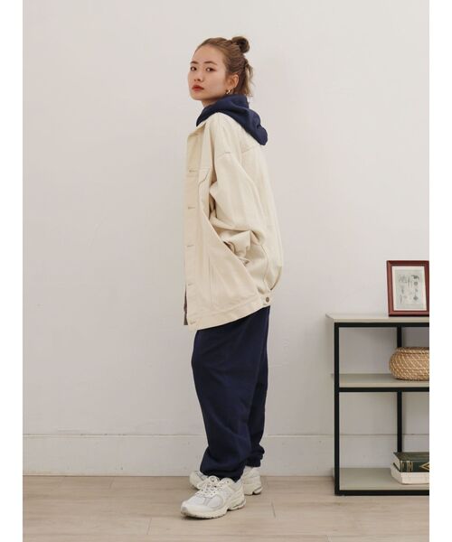 Russell Athletic（ラッセルアスレティック）の「RUSSELL別注 カレッジスウェットパンツ（スウェットパンツ・レディース・ライトグレー/ネイビー・FREE）」の8枚目の写真