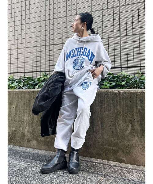 Russell Athletic（ラッセルアスレティック）の「RUSSELL別注 カレッジスウェットパンツ（スウェットパンツ・レディース・ライトグレー/ネイビー・FREE）」の17枚目の写真