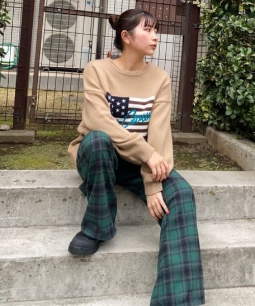 RODEO CROWNS WIDE BOWL（ロデオクラウンズワイドボウル）の「USフラッグロゴニットトップス（ニット/セーター・レディース・ブラック/ブルー/オフホワイト/ベージュ・FREE）」の13枚目の写真