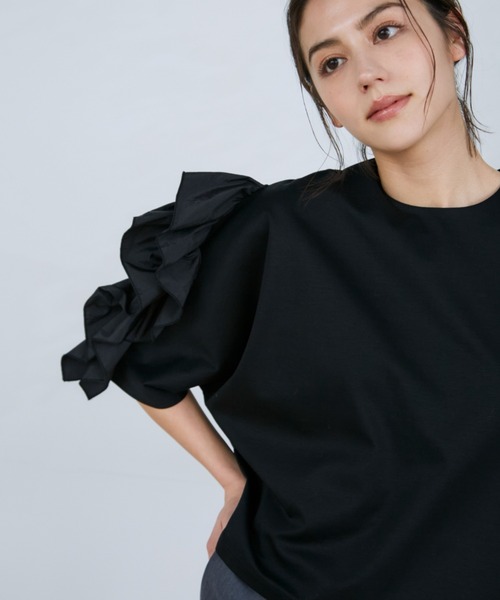 Luftrobe（ルフトローブ）の「スーピマコットン ラッフルスリーブカットソー（Tシャツ/カットソー・レディース・ブラック/オフホワイト・9号）」の8枚目の写真