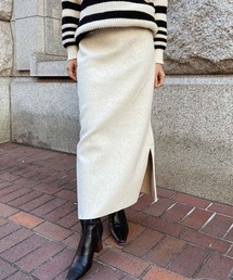サイドスリットロングスカート