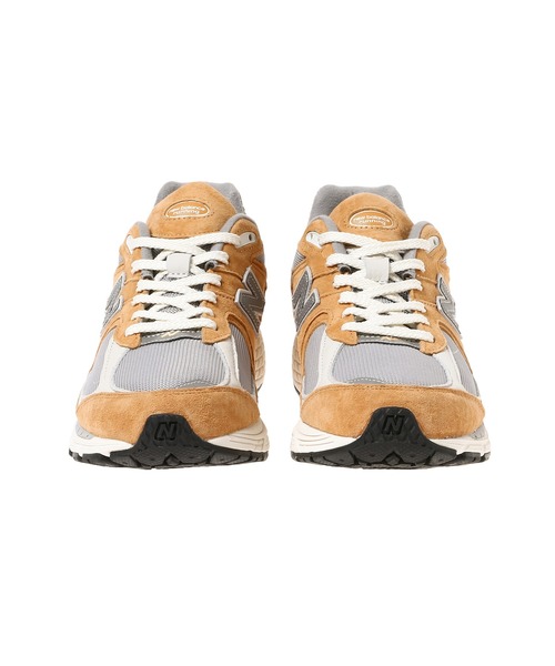 NEW BALANCE(ニューバランス)の「new balance M2002RHM(スニーカー・メンズ・ライトブラウン・27cm/26cm/26.5cm/27.5cm/28cm/28.5cm)」の3枚目の写真
