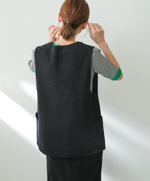 SENSE OF PLACE by URBAN RESEARCH(センスオブプレイスバイアーバンリサーチ)の「Vネックデニムジレ(ベスト・レディース・ワンウォッシュ/アイボリー/ブラック・ONE)」の6枚目の写真