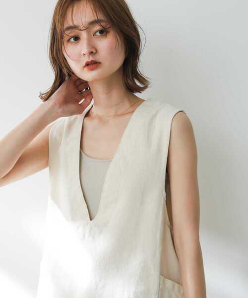 SENSE OF PLACE by URBAN RESEARCH(センスオブプレイスバイアーバンリサーチ)の「Vネックデニムジレ(ベスト・レディース・ワンウォッシュ/アイボリー/ブラック・ONE)」の19枚目の写真