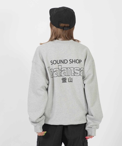 styles（スタイルス）の「BALANSA/SSB STANDARD LOGO CREWNECK（スウェット・メンズ・グレー・MEDIUM）」の5枚目の写真