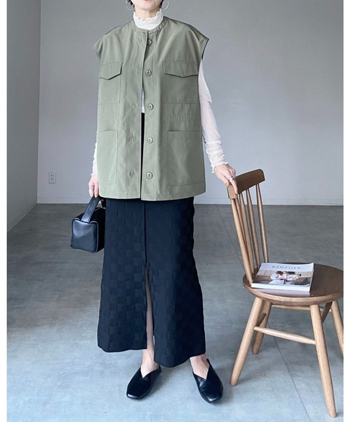 She's Closet(シーズクローゼット)の「ノーカラーダブルポケットウエストドロストロングミリタリーベスト(ベスト・レディース・アイボリー/カーキ/ブラック・FREE)」の16枚目の写真