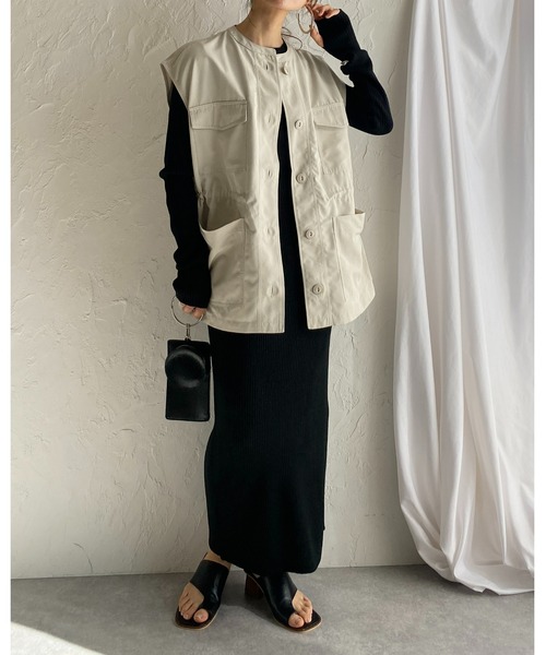 She's Closet(シーズクローゼット)の「ノーカラーダブルポケットウエストドロストロングミリタリーベスト(ベスト・レディース・アイボリー/カーキ/ブラック・FREE)」の12枚目の写真