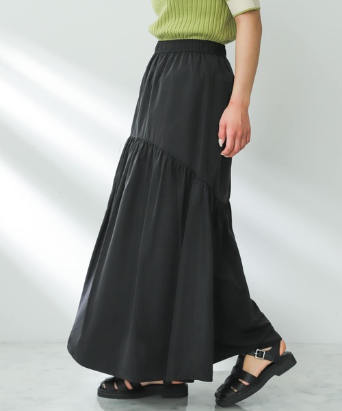 SENSE OF PLACE by URBAN RESEARCH（センスオブプレイスバイアーバンリサーチ）の「メモリータフタティアードスカート（スカート・レディース・ブラック/オフホワイト・SMALL/MEDIUM）」の2枚目の写真