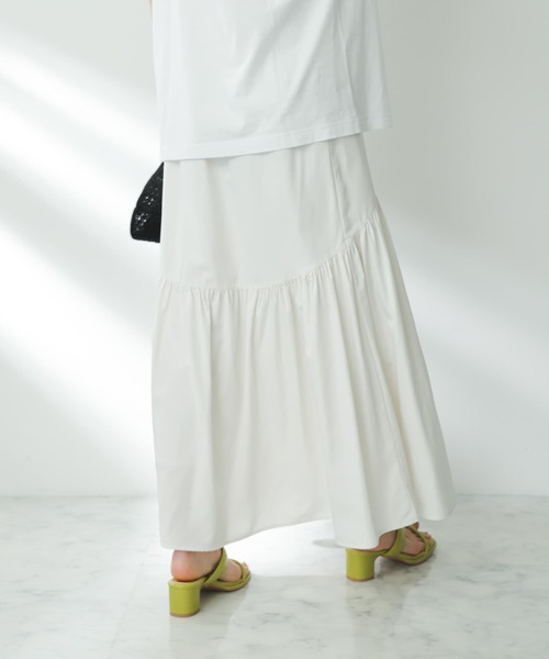 SENSE OF PLACE by URBAN RESEARCH（センスオブプレイスバイアーバンリサーチ）の「メモリータフタティアードスカート（スカート・レディース・ブラック/オフホワイト・SMALL/MEDIUM）」の3枚目の写真