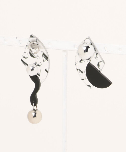 tone(トーン)の「【Beauty bell】モノトーンピアス〇△ピアス(ピアス(両耳用)・レディース・ブラック/ブラック系2/イエロー・FREE)」の1枚目の写真