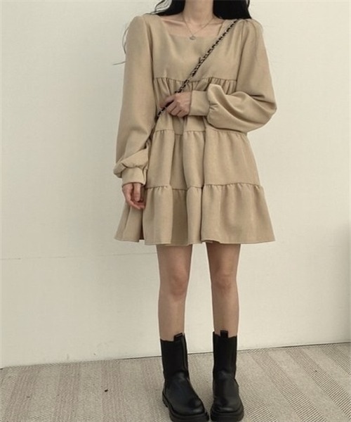 FREE STYLISTS(フリー スタイリスト)の「ティアードミニワンピース(ワンピース・レディース・ブラック/ベージュ/キャメル・FREE)」の8枚目の写真