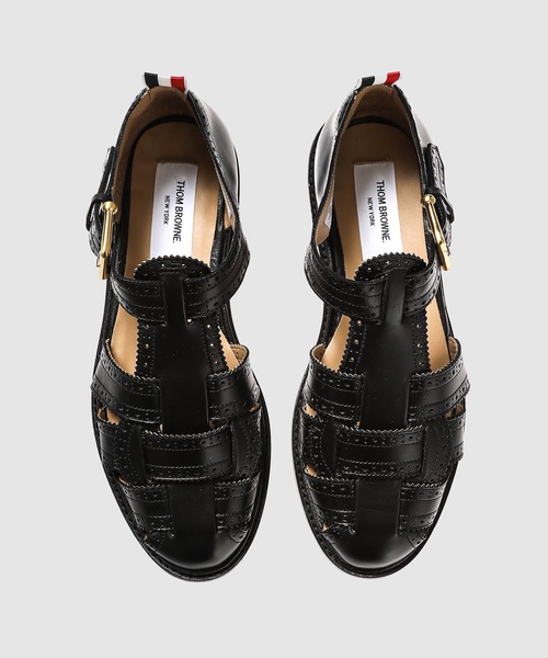 THOM BROWNE(トムブラウン)の「BROGUED FISHERMAN SANDAL W/ FLEXIBLE LEATHER SOLE IN VITELLO CALF LEATHER(サンダル・メンズ・ブラック・9)」の5枚目の写真