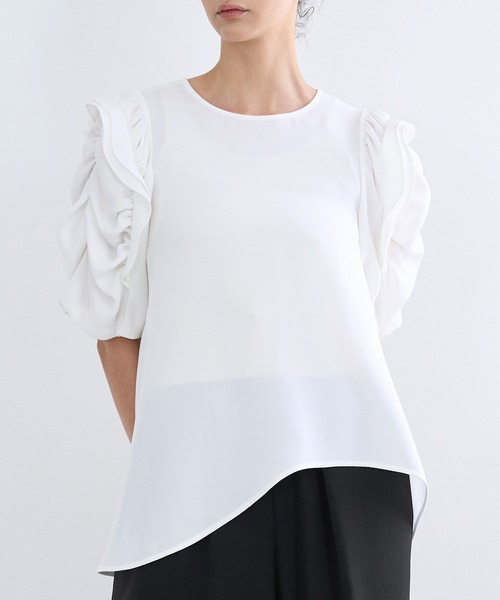 LANVIN en bleu コットンフリルスリーブブラウス LANVIN en Bleu（ランバンオンブルー）の「コットンフリル