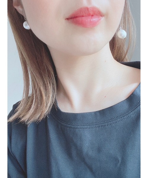 tone(トーン)の「【As】大粒コットンパール ゆらゆら アシメピアス(サージカルステンレス)(MA)(ピアス(両耳用)・レディース・シルバー/ゴールド/シルバー系その他2/ゴールド系その他2・FREE)」の6枚目の写真