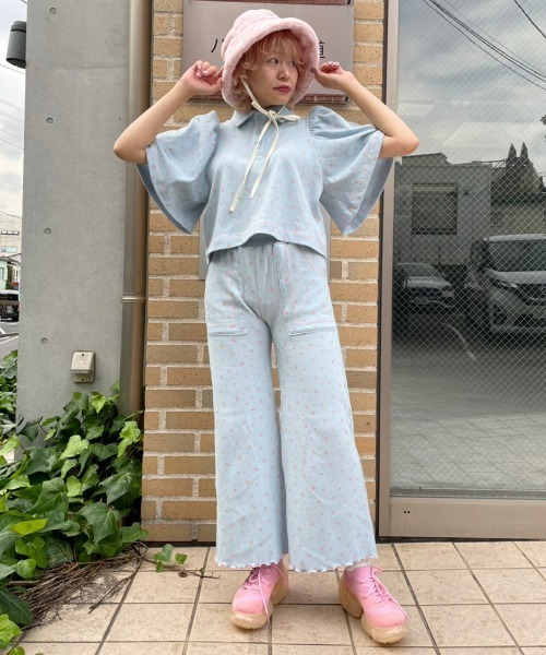 Candy Stripper（キャンディストリッパー）の「TINY FLOWERS WAFFLE POLO トップス（ポロシャツ・レディース・ヘザーグレー/ライトブルー/ブラック・2）」の19枚目の写真