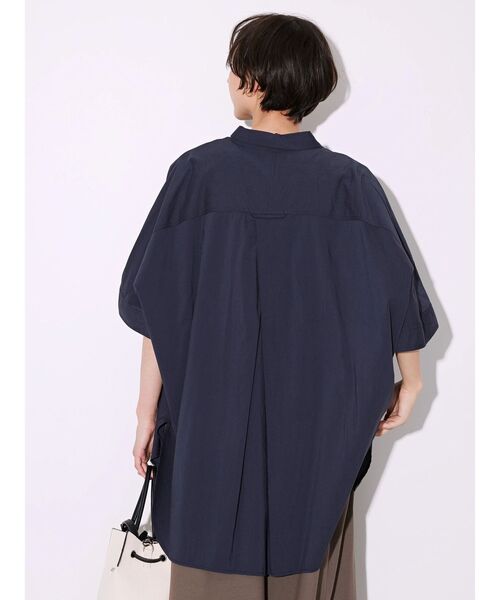 AMERICAN HOLIC(アメリカンホリック)の「WポケットバックタックBIGシャツ(シャツ/ブラウス・レディース・カーキ/ストライプ/ホワイト系その他6/ネイビー・M/L)」の11枚目の写真