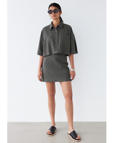 ALEXIA STAM（アリシアスタン）の「Linen Cropped Shirt /リネンシャツ＋ヘアロープ（シャツ/ブラウス・レディース・ベージュ/チャコールグレー・FREE）」の4枚目の写真