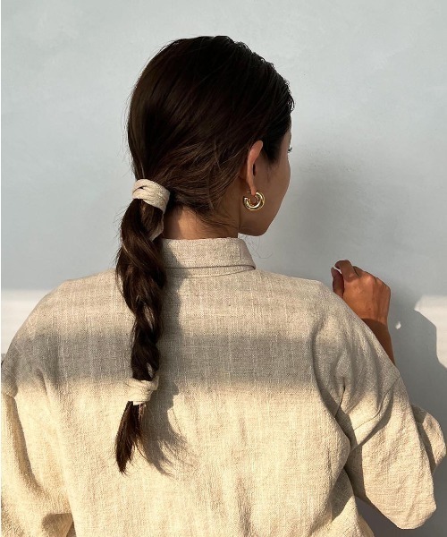 ALEXIA STAM（アリシアスタン）の「Linen Cropped Shirt /リネンシャツ＋ヘアロープ（シャツ/ブラウス・レディース・ベージュ/チャコールグレー・FREE）」の15枚目の写真