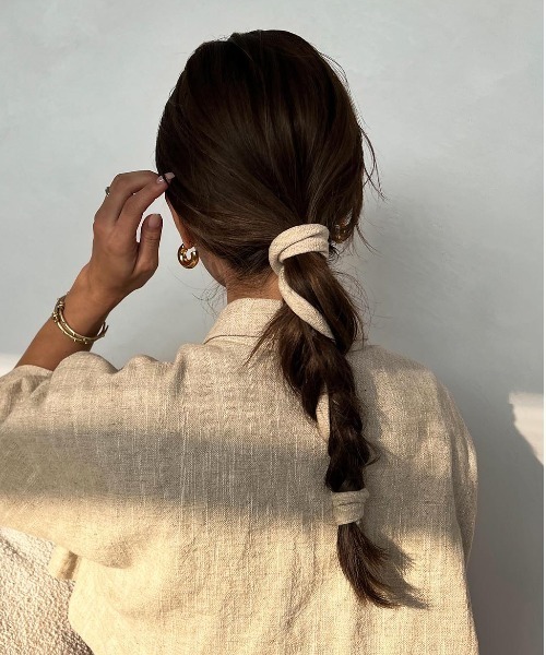 ALEXIA STAM（アリシアスタン）の「Linen Cropped Shirt /リネンシャツ＋ヘアロープ（シャツ/ブラウス・レディース・ベージュ/チャコールグレー・FREE）」の16枚目の写真