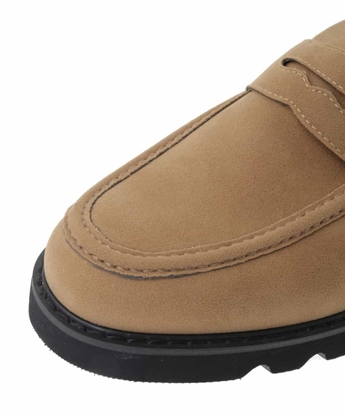 a.v.v（アーヴェヴェ）の「スエードローファー（ローファー・メンズ・ベージュ・27.5/26.5）」の9枚目の写真