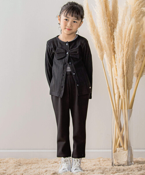 BeBe Petits Pois Vert(ベベプチポワヴェール)の「【店舗限定】ニット風リボンカーディガン(95~150cm)(カーディガン/ボレロ・キッズ・ブラック/ベージュ・120cm/130cm/95cm/110cm/100cm/140cm/150cm)」の11枚目の写真