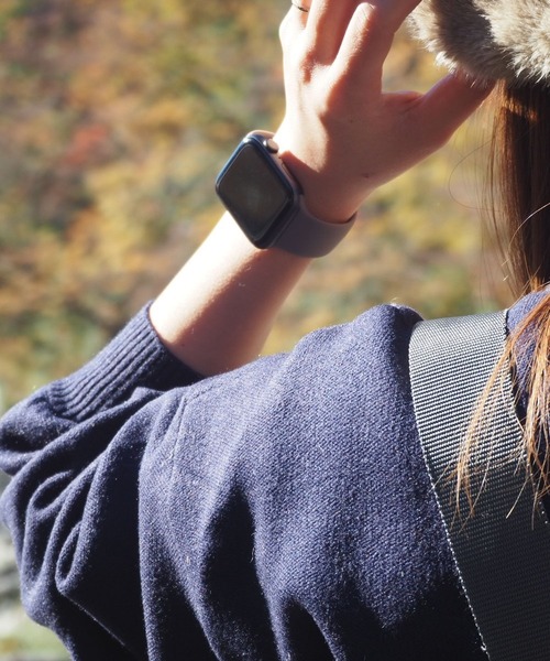 LAKOLE（ラコレ）の「AppleWatchベルト[シリコン] / 990196（デジタル腕時計・レディース・チャコール/レッド/ベージュ/ブルー/アイボリー・X-SMALL/SMALL）」の8枚目の写真