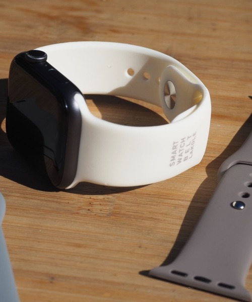 LAKOLE（ラコレ）の「AppleWatchベルト[シリコン] / 990196（デジタル腕時計・レディース・チャコール/レッド/ベージュ/ブルー/アイボリー・X-SMALL/SMALL）」の9枚目の写真