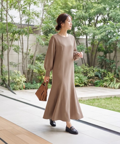 STYLE DELI(スタイルデリ)の「【LUXE】ベスト付きマーメイドラインワンピース(ワンピース・レディース・グレー/ライトブラウン・01/02)」の16枚目の写真