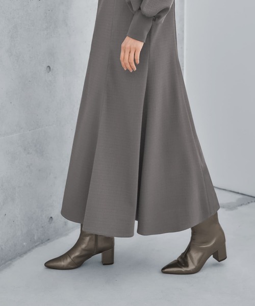 STYLE DELI(スタイルデリ)の「【LUXE】ベスト付きマーメイドラインワンピース(ワンピース・レディース・グレー/ライトブラウン・01/02)」の3枚目の写真