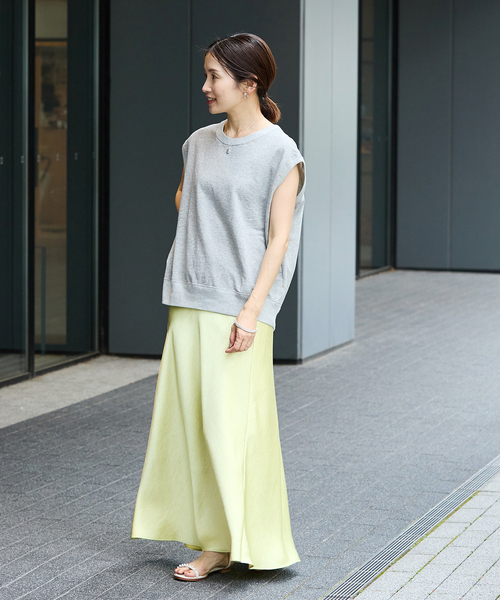 IENA(イエナ)の「サテンバイヤススカート(スカート・レディース・ホワイト/ネイビー/グリーン系その他・34/38/36)」の6枚目の写真